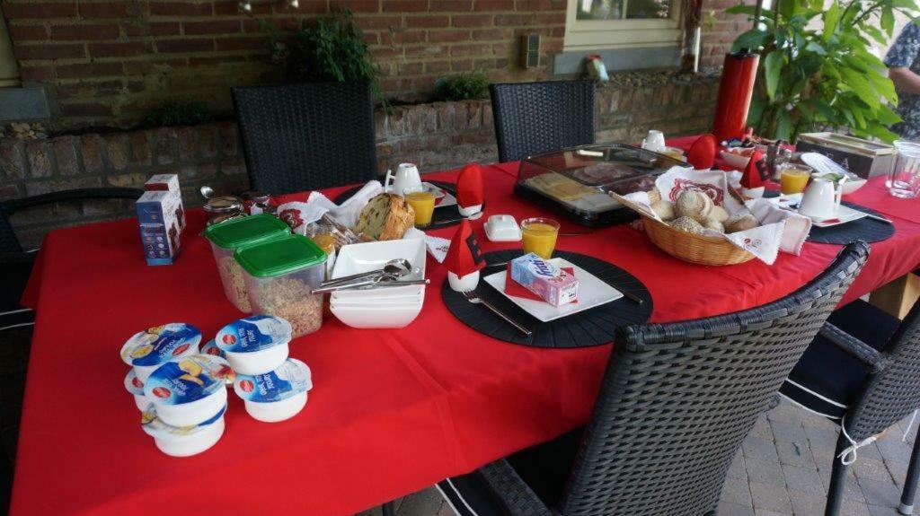 Bed & Breakfast Huize Mesch Eijsden Exterior foto